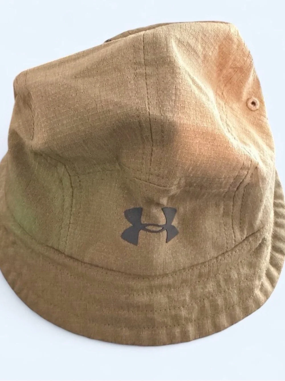 Under Armour classic bucket